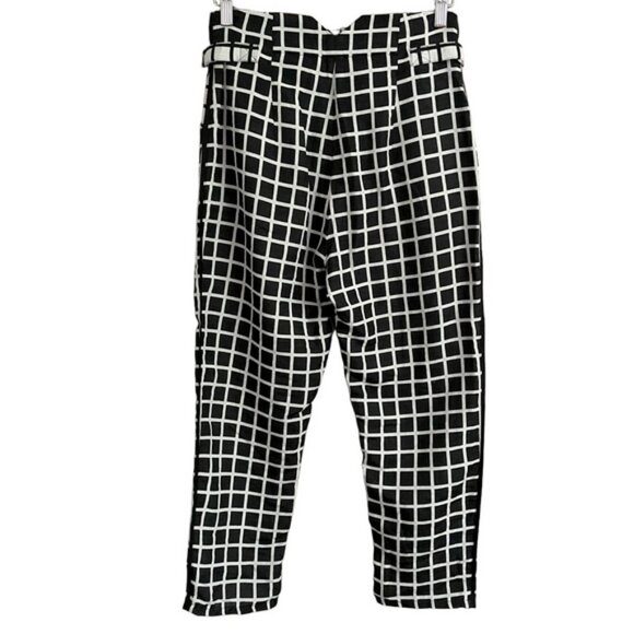 Kaelen NYC Black White Grid Pattern Cropped Pants - 4 - Picture 12 of 13